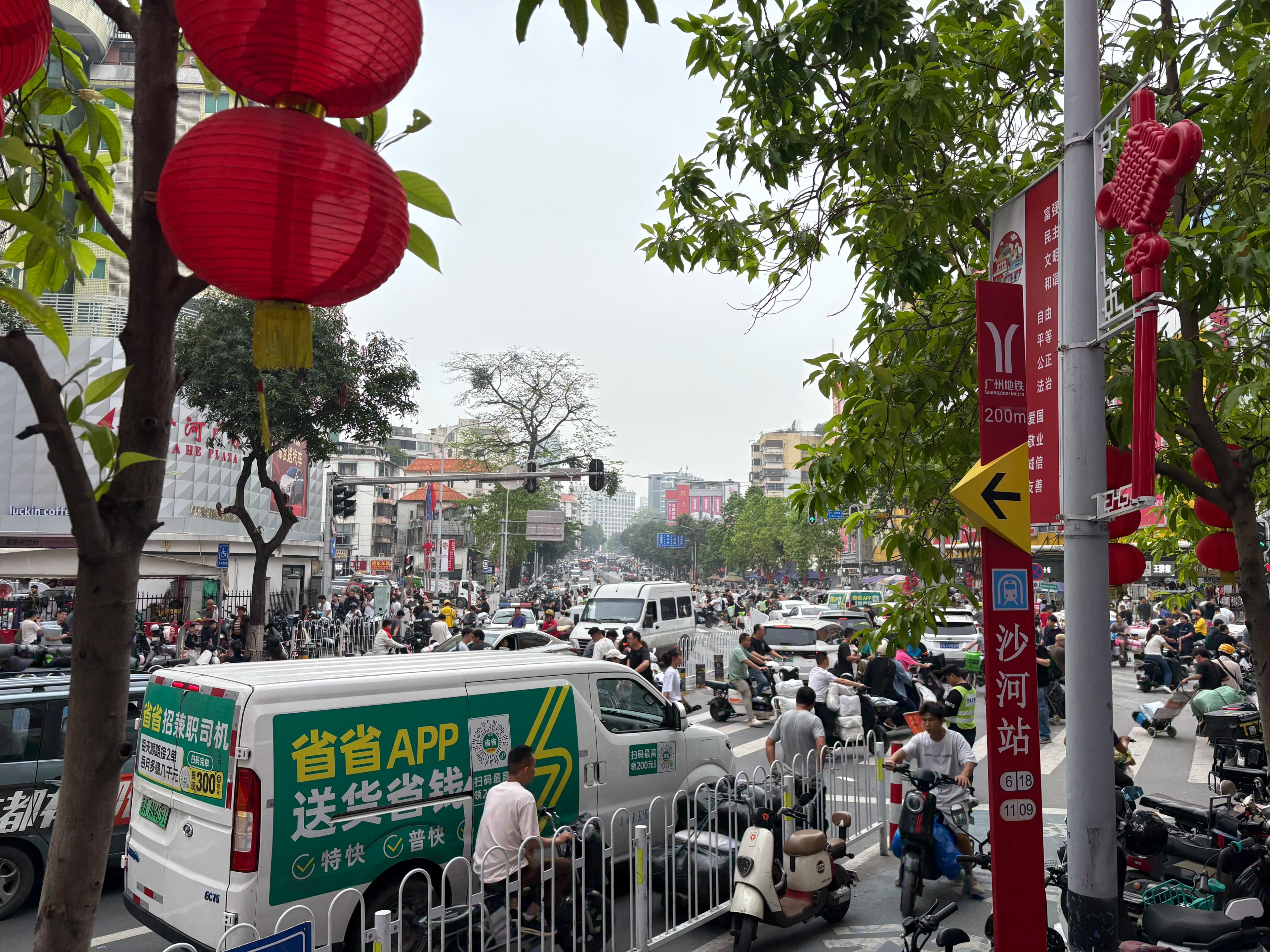 Traveling china with the items in this travel packing guide