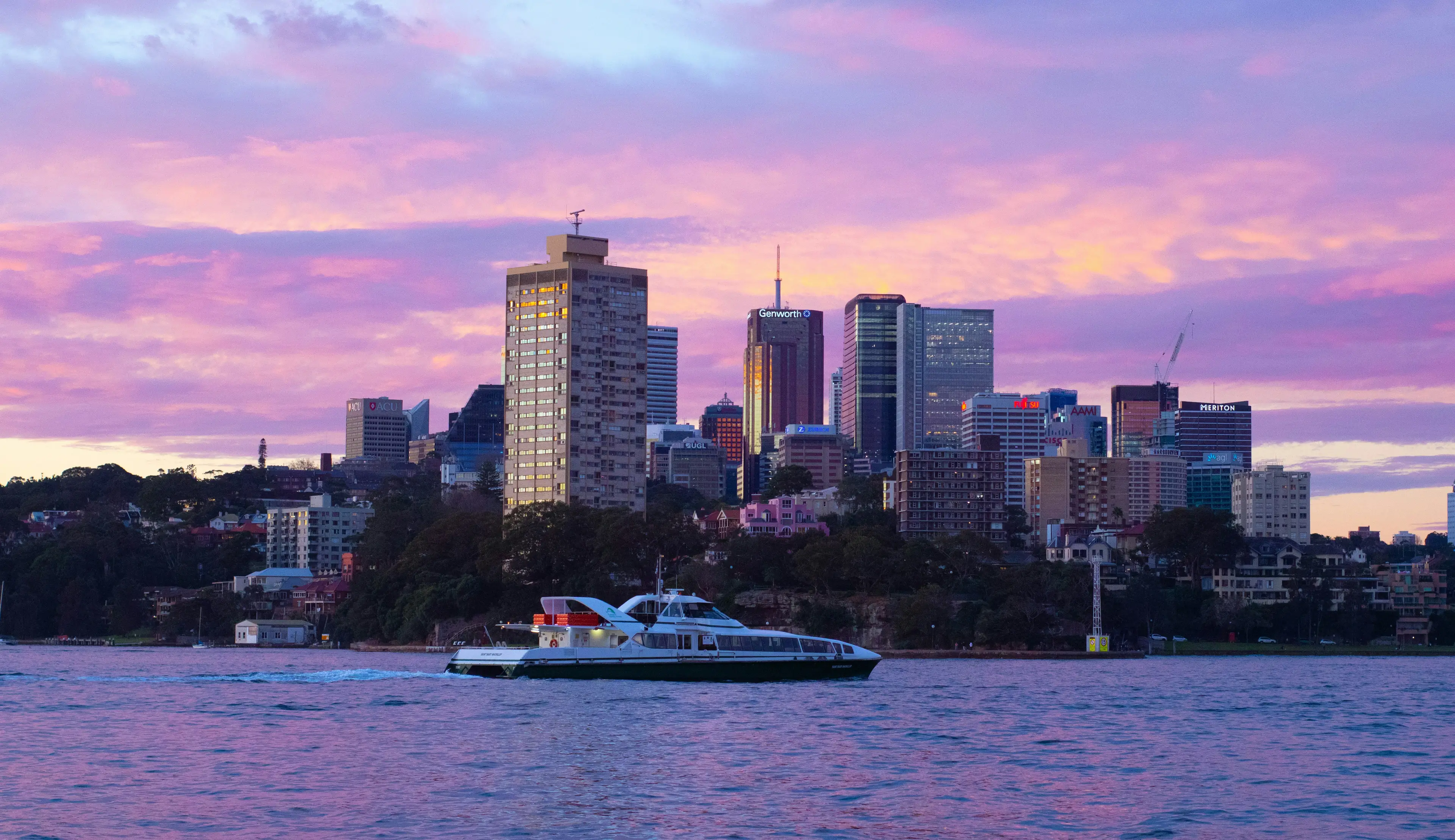 Sydney Harbour with Opera House and Harbour Bridge view